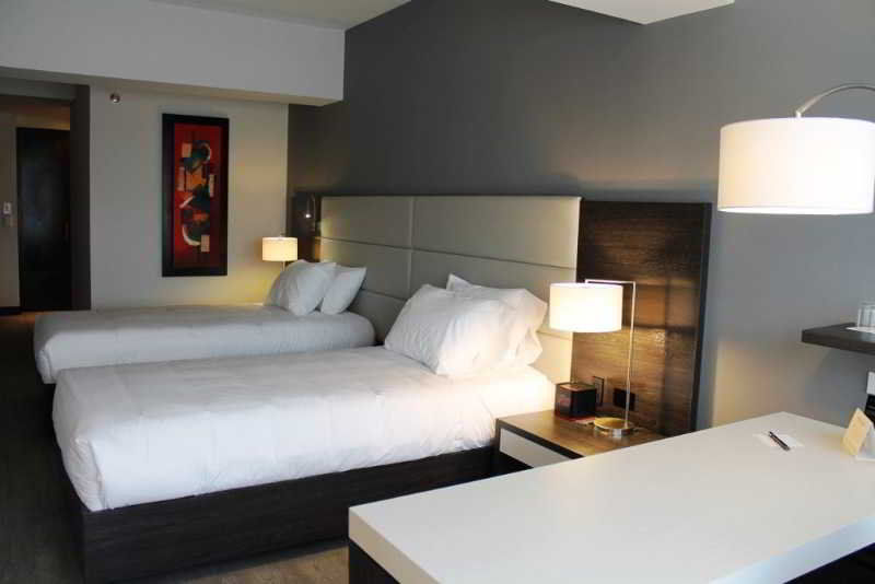 Nh Bogota Urban 26 Royal Hotel Exterior photo