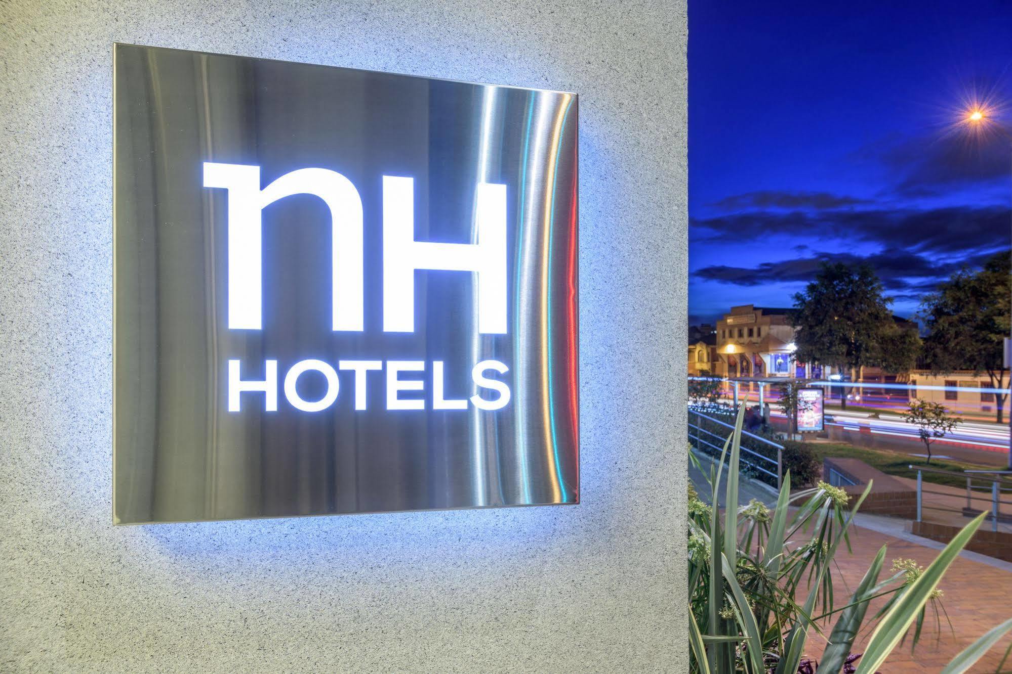 Nh Bogota Urban 26 Royal Hotel Exterior photo